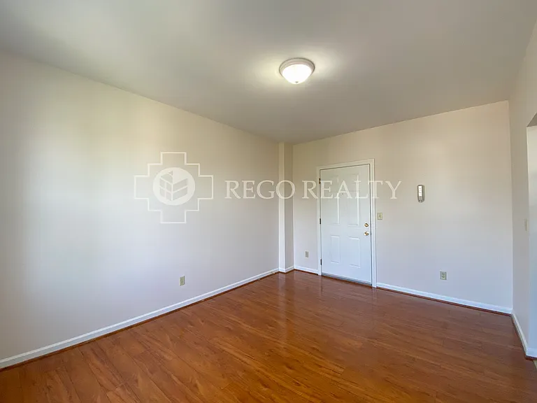 162 Ward St #303 — Photo 2