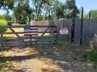 2127 Jewell Ln, Redding, CA 96001