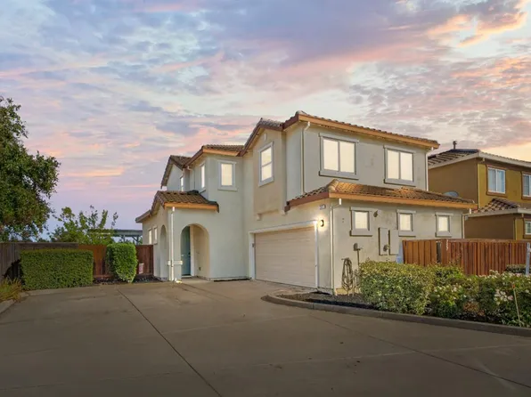 757 Embassy Circle, Vacaville, CA 95688