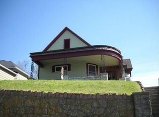 310 Yale St, Saint Joseph, MO 64504