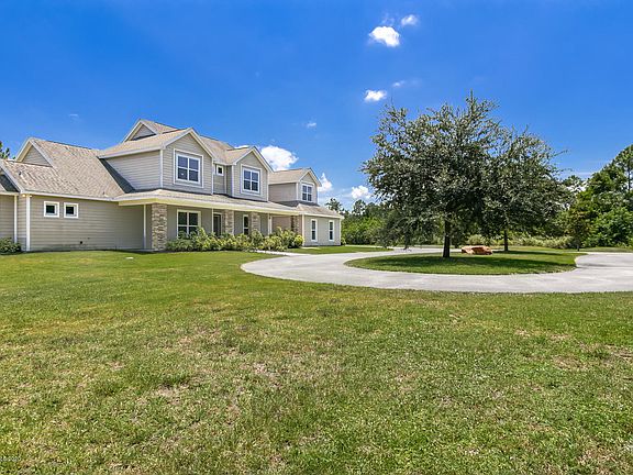 3rd image of 5443 The Willows Dr