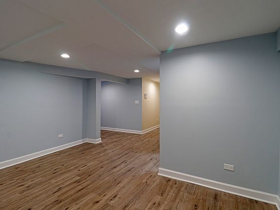 4th image of 317 Sherman Ave #0