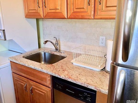 5th image of 60-33 251st St Unit 807