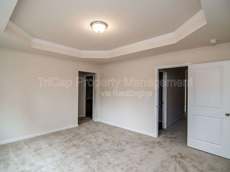 335 White Oak Ridge Dr — Photo 8
