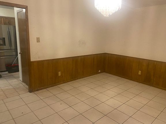 2nd image of 3026 Woodway Cir