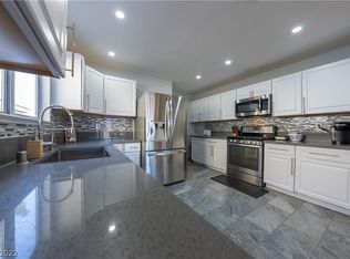 586 Chelsea Dr, Henderson, NV 89014