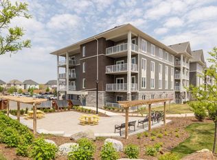290 Liberty St N #209, Clarington, ON L1C0V5