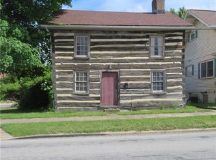 2 W Market St, Burgettstown, PA