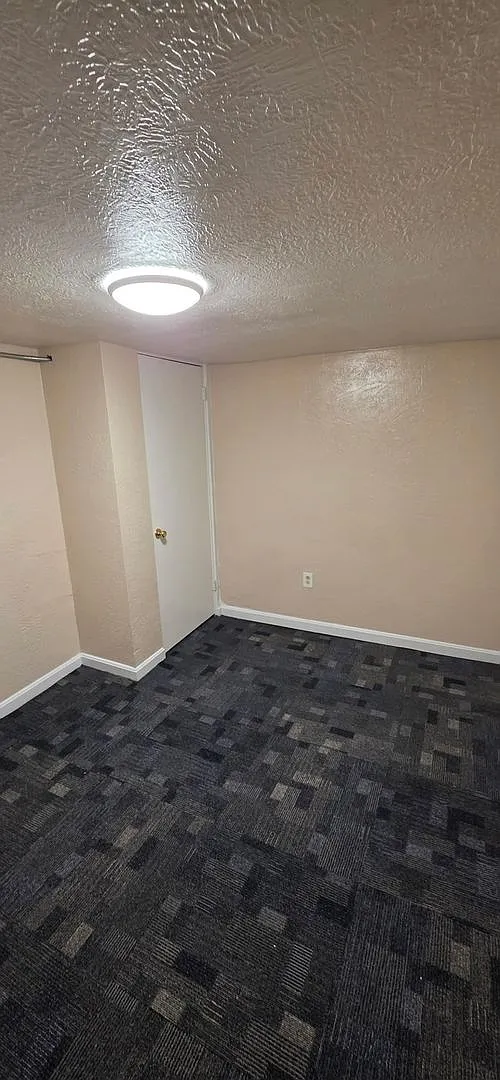 613 Boggs Ave #5 photo 1
