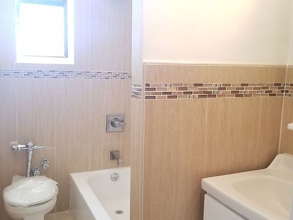 3rd image of 275 Linden Blvd APT D2