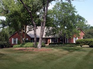20808 N Meadow Ln, Deer Park, IL 60010
