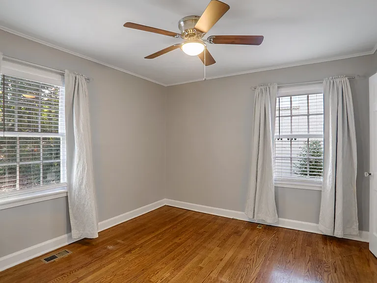 Rear bedroom