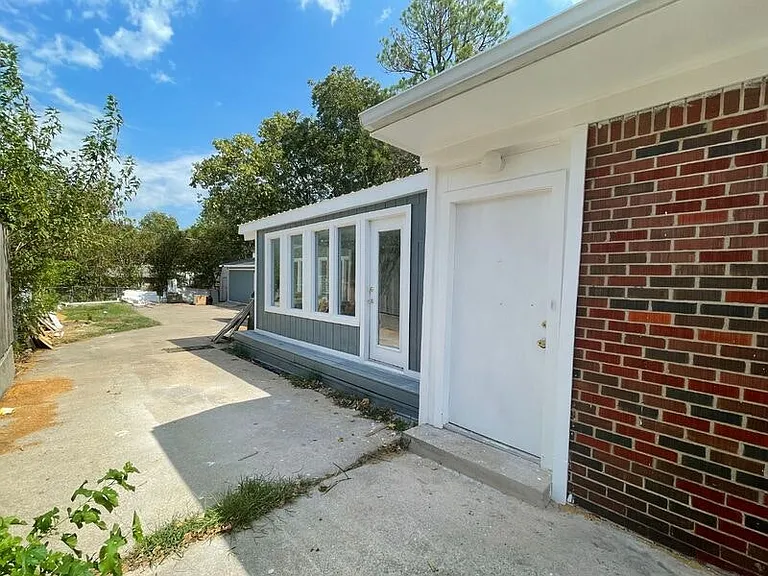821 Mulberry St — Photo 6
