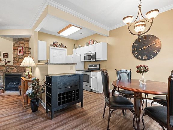 2nd image of 808 Sonie Dr