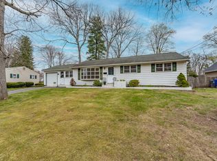 33 Wagon Rd, Enfield, CT 06082