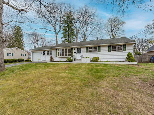 33 Wagon Road, Enfield, CT 06082