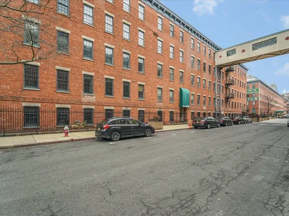 186 Wayne Street image 32 of 35