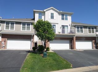 20017 Heritage Dr, Lakeville, MN 55044