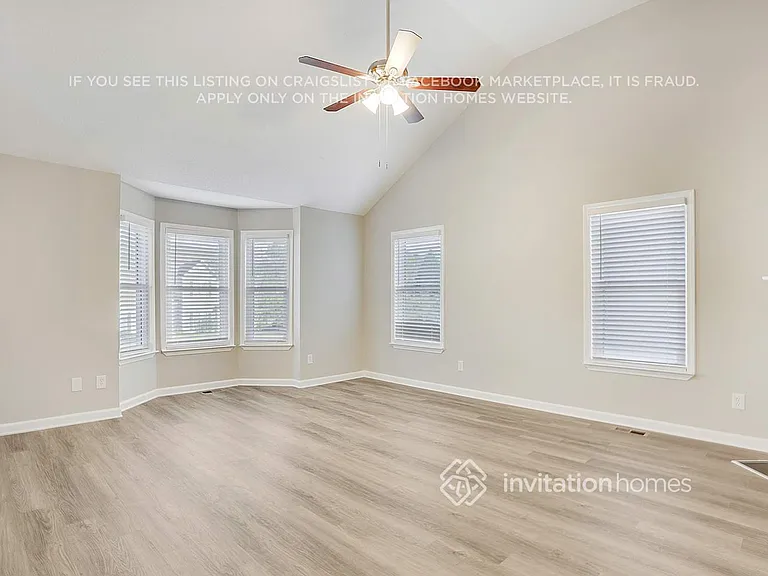 1520 Jade Cove Dr — Photo 4