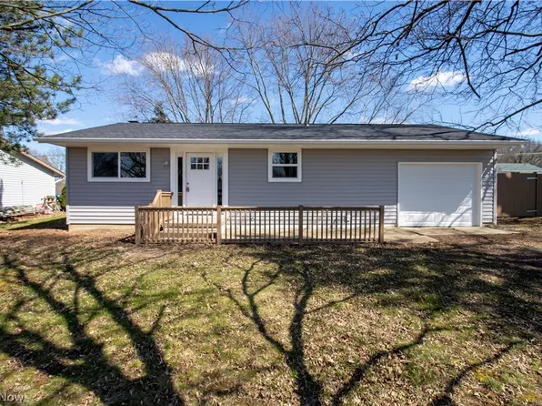 302 Cardinal St, Apple Creek, OH 44606