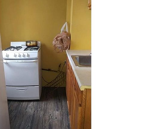 3rd image of 3004 Edmondson Ave #3
