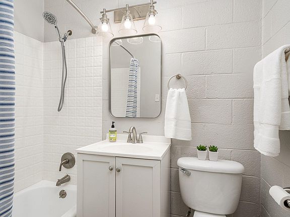 3rd image of 230 S Park Dr #18