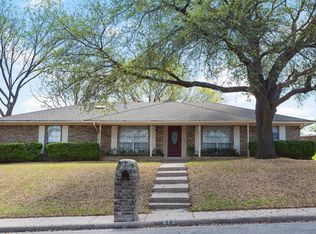 912 Heather Knl, Desoto, TX 75115