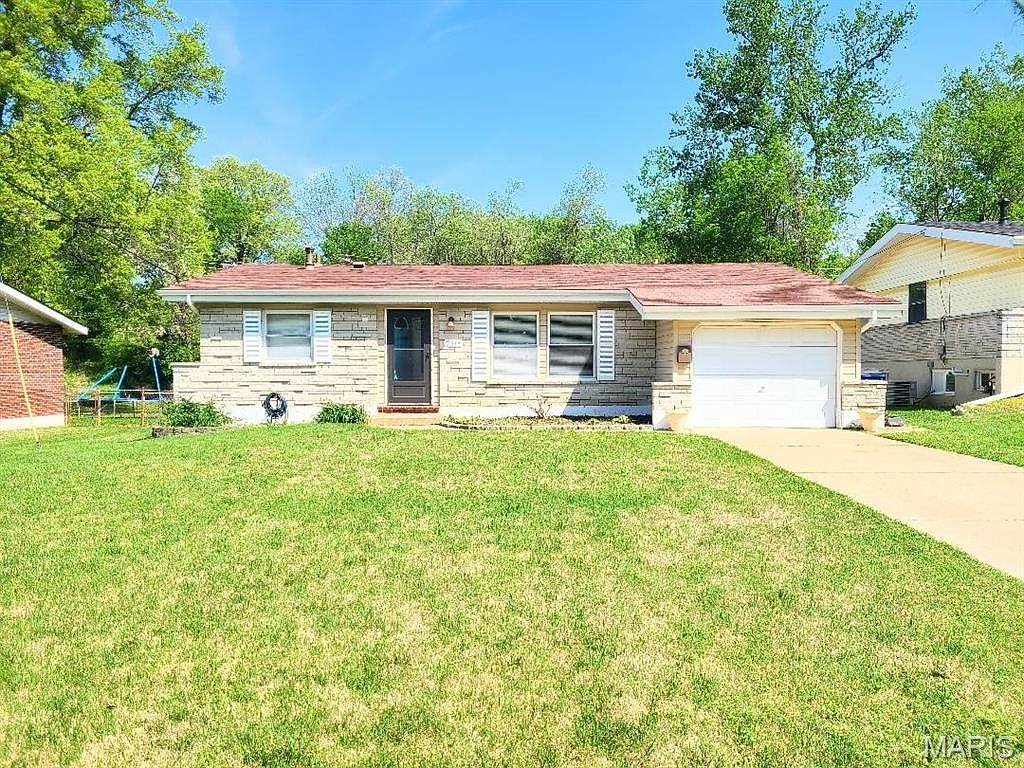 2515 Linnell Dr