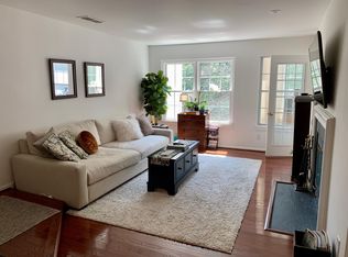 7501 Ashby Ln, Alexandria, VA 22315