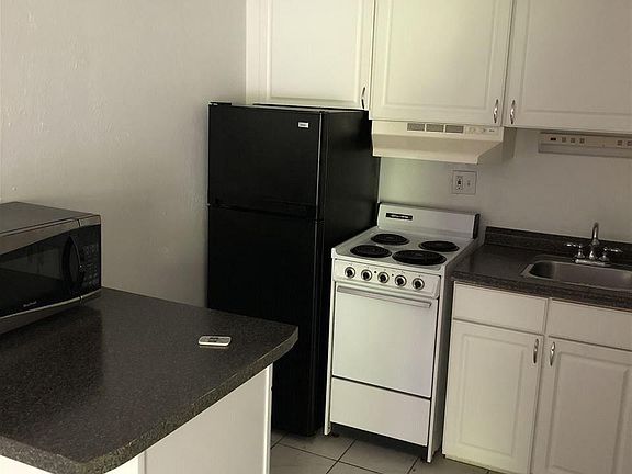 5th image of 2490 SW 14th Dr APT 28