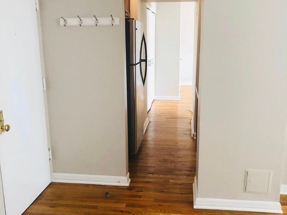 1st image of 1211 N La Salle St #201