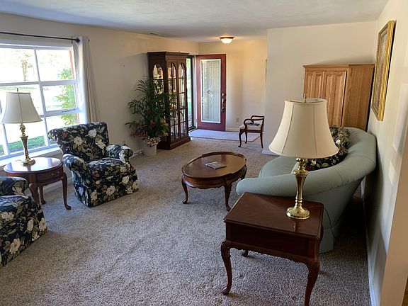 5th image of 3265 Revlon Dr