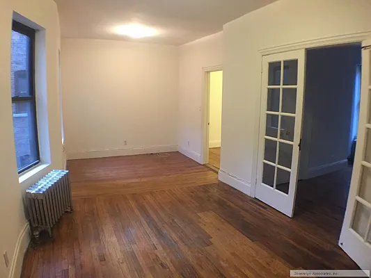 Rented by Sovereign Associates | media 10
