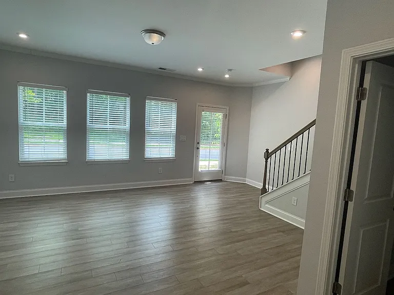 1178 Buice Lake Pkwy — Photo 7