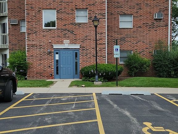 2nd image of 1354 Cunat Ct APT 1D