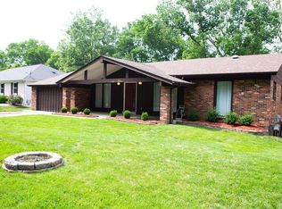 12371 Falaise Dr, Saint Louis, MO 63141