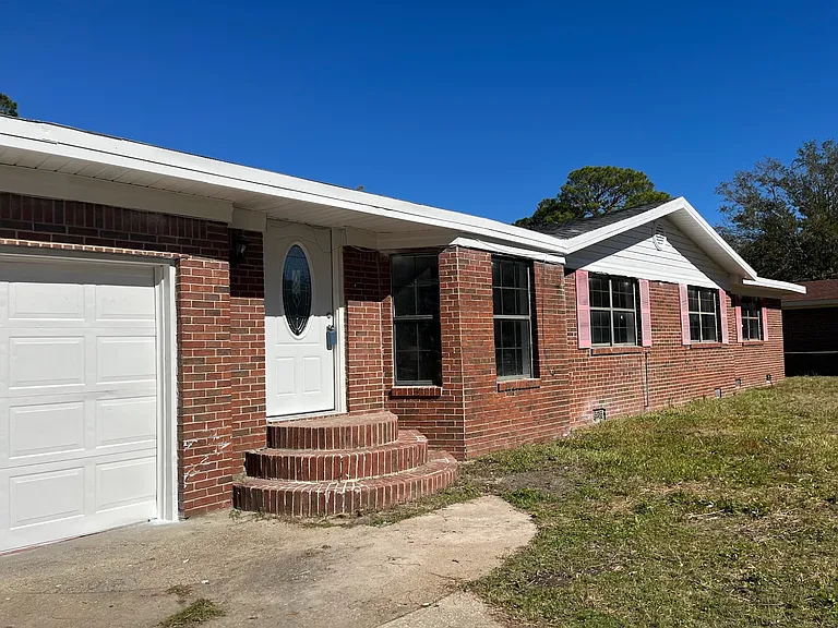 4831 Community Ave — Photo 1
