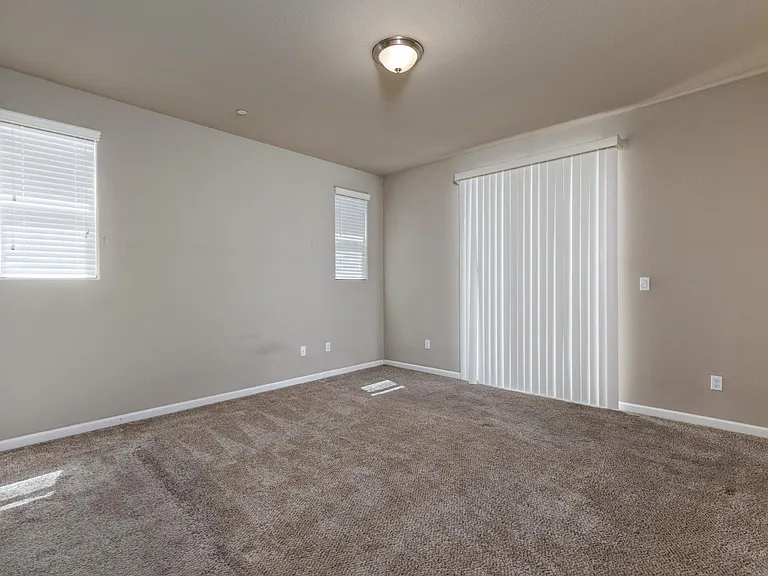3720 Griffith Ave — Photo 36
