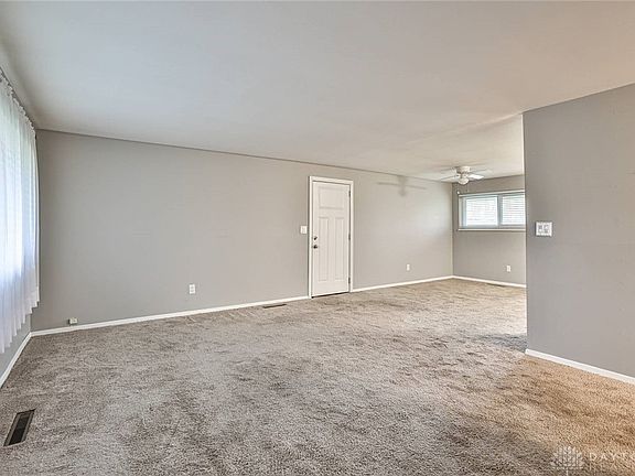4th image of 320 Orangewood Dr
