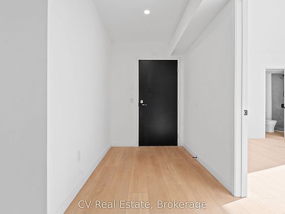 2nd image of 61 Orchard Park Dr #402
