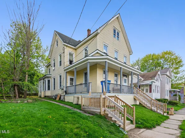 4 W Clinton Street, Johnstown, NY 12095