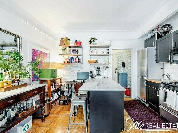 3rd image of 277 Washington Ave APT 2J