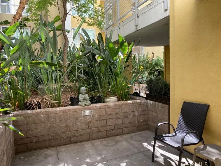 21301 Erwin St — Photo 8