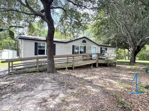 28 T Carter Rd, Huntsville, TX 77340