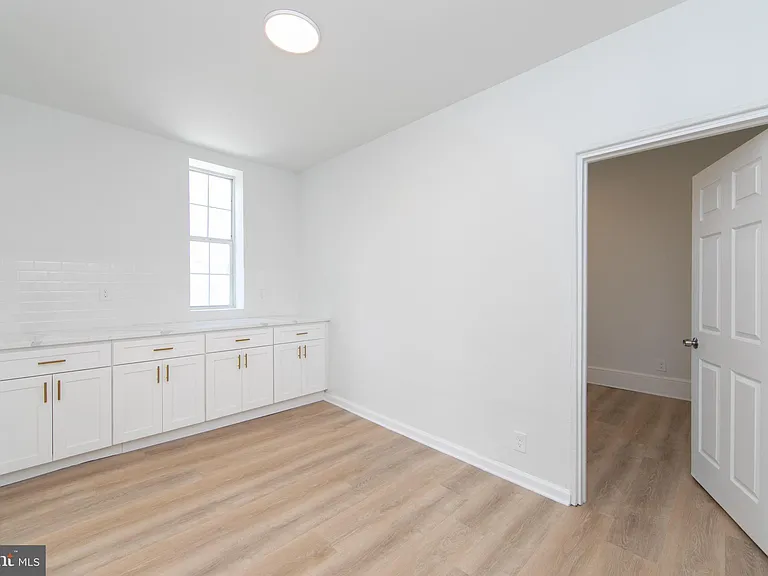 9 E Holly Ave #4 — Photo 9
