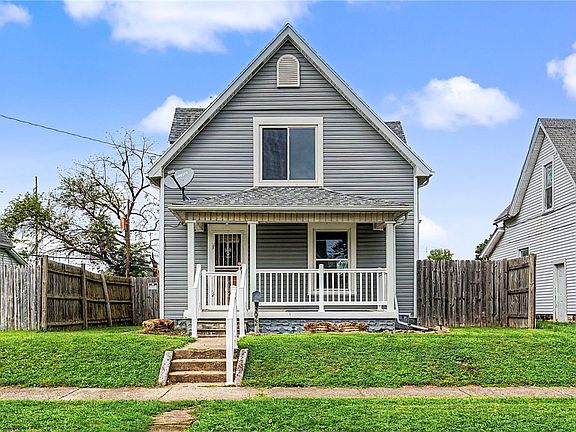 2nd image of 2022 Woodside Ave