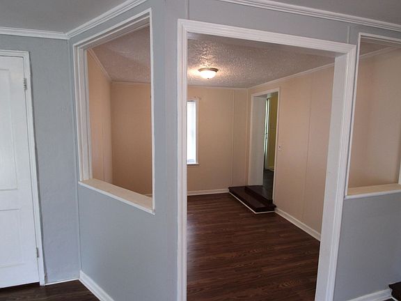4th image of 567 Hillman St