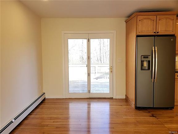 4th image of 64 Stocum Ave