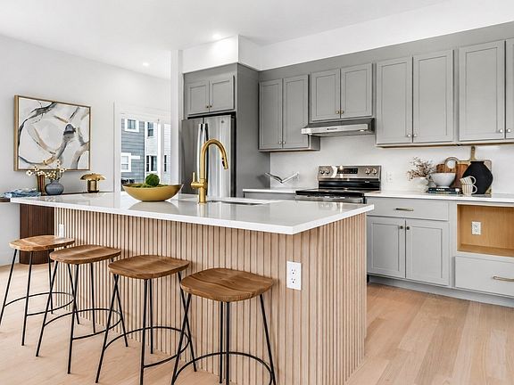 4th image of 30 Emerald Rd #30