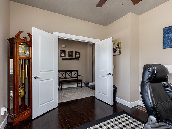 5th image of 9304 N Rosebury Ln